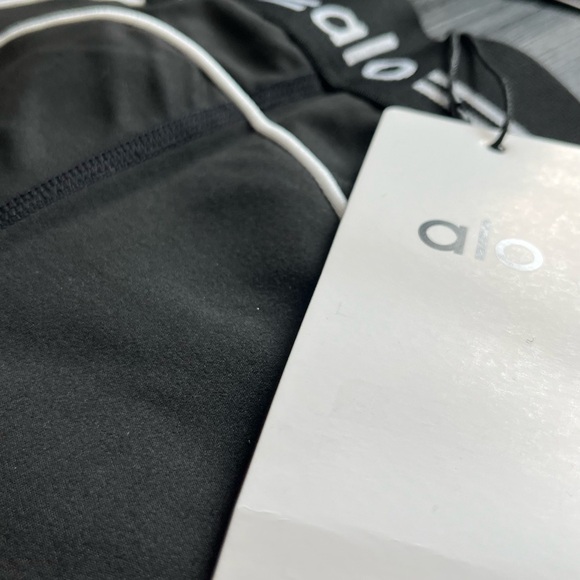 ALO Yoga Black Leggings & Bra Set with White Piping - Picture 3 of 6